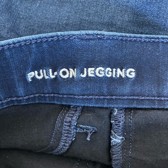 Women’s American Eagle Outfitters Dark Wash Pull On Jegging Jeans Size 4 - Picture 5 of 5